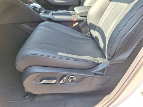 Certified 2025 Acura MDX FWD image 33