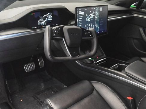 Used 2021 Tesla Model S Plaid image 13