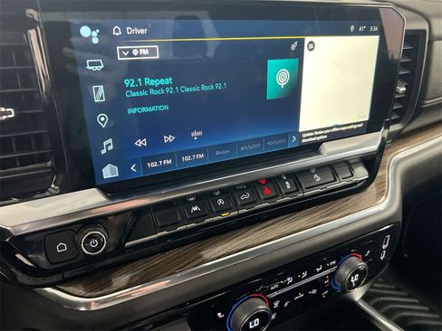 Used 2024 Chevrolet Silverado 1500 RST w/ Z71 Off-Road Package image 13