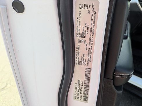 Used 2024 Jeep Grand Cherokee L Altitude image 43