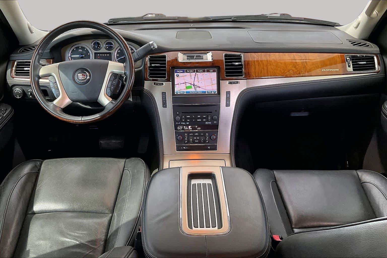 Used 2013 Cadillac Escalade Platinum AWD/4WD image 16