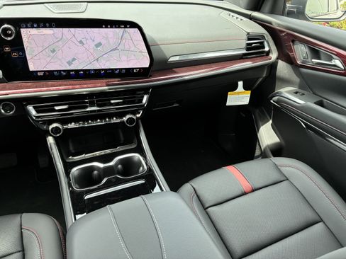 New 2026 Chevrolet Traverse RS FWD image 21