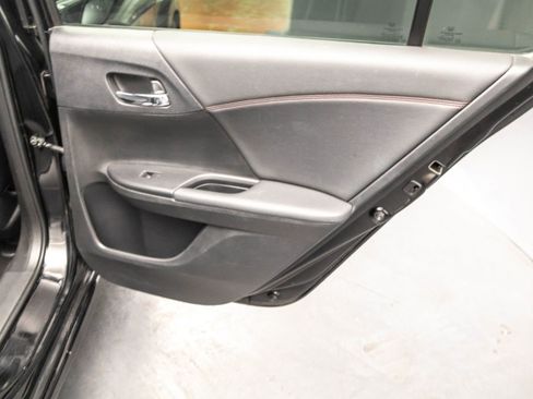 Used 2017 Honda Accord Sport Special Edition image 35