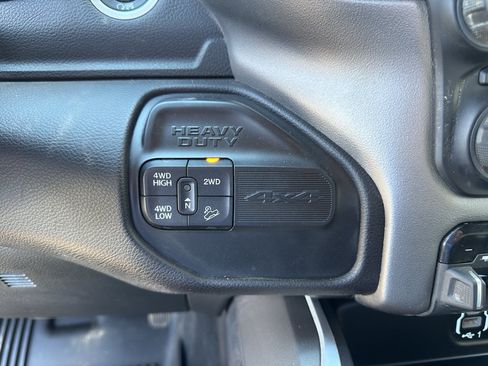 Used 2024 RAM 2500 Big Horn w/ Off Road Package AWD/4WD image 10