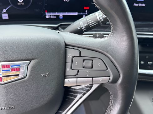Used 2023 Cadillac Escalade Sport AWD/4WD image 17