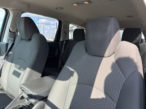 Used 2012 Chevrolet Traverse LT image 27