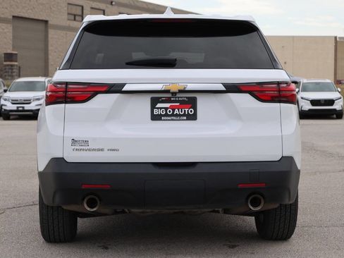 Used 2022 Chevrolet Traverse LS image 10