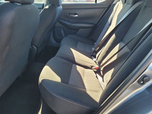Used 2023 Nissan Sentra SV image 11