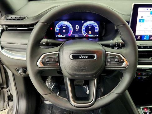 Used 2023 Jeep Compass High Altitude AWD/4WD image 14