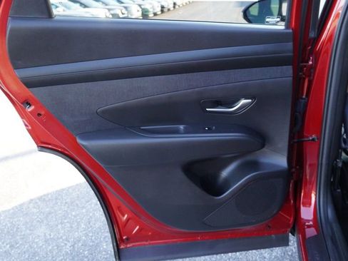 Used 2025 Hyundai Tucson SEL image 16