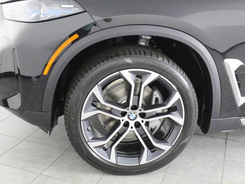 New 2026 BMW X5 sDrive40i w/ Climate Comfort Package image 22