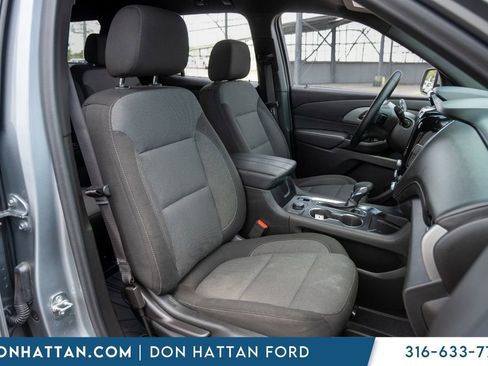Used 2023 Chevrolet Traverse LT FWD image 29