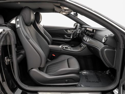 Used 2023 Mercedes-Benz E 450 Cabriolet image 36