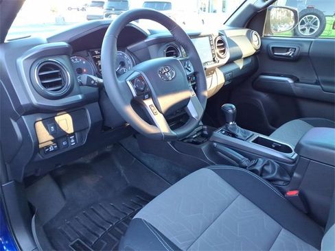 Used 2023 Toyota Tacoma TRD Off-Road w/ Technology Package image 14