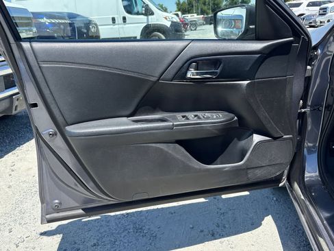 Used 2013 Honda Accord Sport image 15