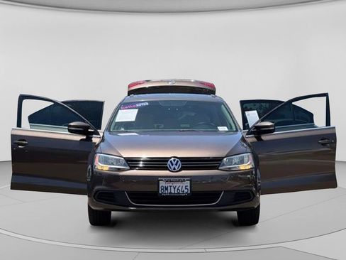 Used 2014 Volkswagen Jetta TDI FWD image 32