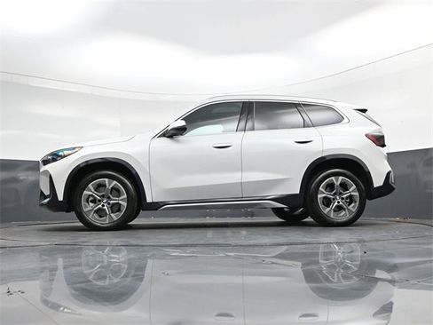 Used 2025 BMW X1 xDrive28i w/ Technology Package image 30