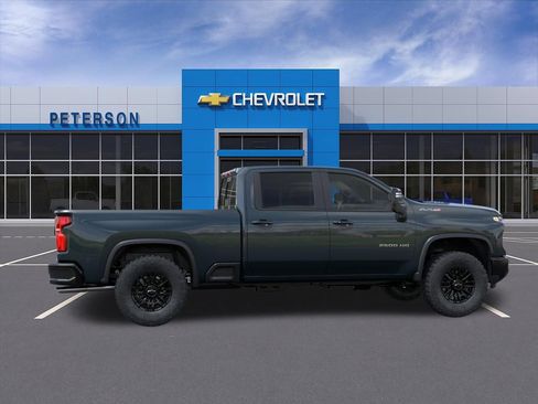 Used 2026 Chevrolet Silverado 2500 ZR2 AWD/4WD image 4