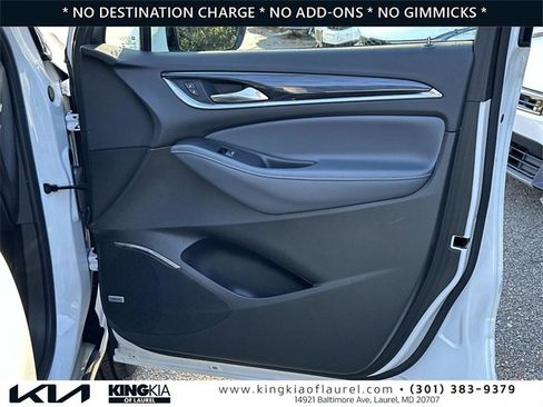 Used 2022 Buick Enclave Premium image 16