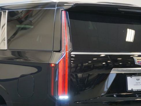 New 2025 Cadillac Escalade Premium Luxury w/ LPO, Floor Liner Package image 3