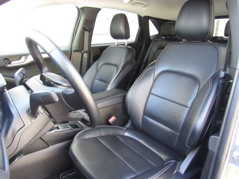 Used 2024 Ford Escape Platinum AWD/4WD image 12
