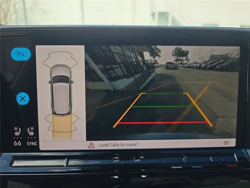 New 2026 Volkswagen Atlas SE FWD image 22