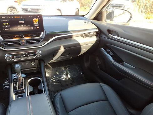 Used 2024 Nissan Altima 2.0 SR image 20