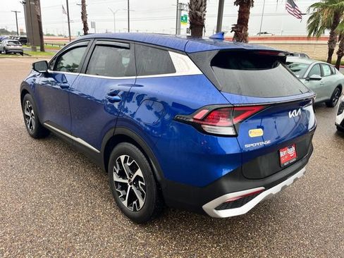Used 2025 Kia Sportage EX FWD image 4