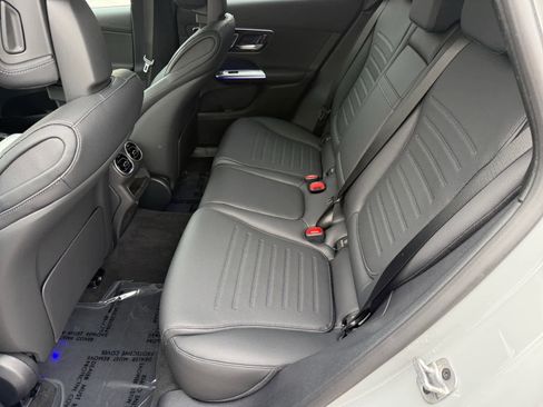 New 2026 Mercedes-Benz GLC 300 GLC 300 image 11