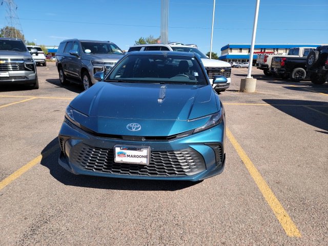 Used 2025 Toyota Camry SE w/ Multimedia Upgrade Package FWD image 2