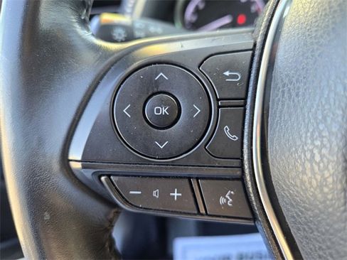 Used 2020 Toyota Camry SE image 17