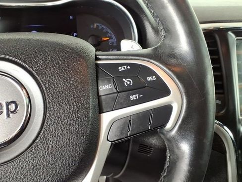 Used 2015 Jeep Grand Cherokee Altitude image 15