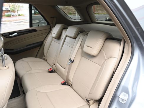 Used 2014 Mercedes-Benz ML 350 4MATIC image 17