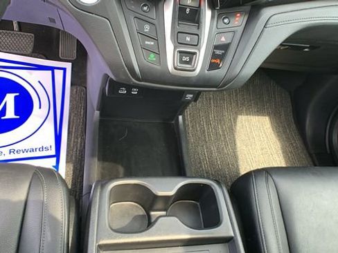 Used 2025 Honda Odyssey EX-L image 14