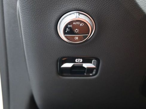 Used 2023 Mercedes-Benz GLC 300 image 20