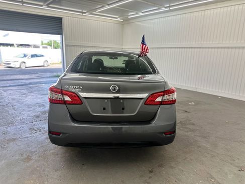 Used 2015 Nissan Sentra S image 6