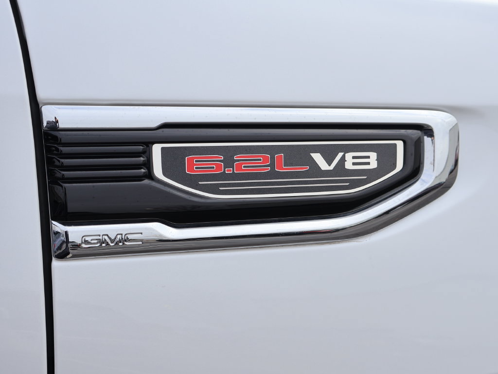 Used 2024 GMC Sierra 1500 Denali AWD/4WD image 10