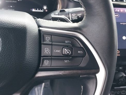 Used 2022 Jeep Grand Cherokee L Limited image 25