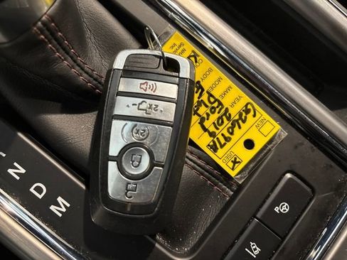 Used 2019 Ford F150 Platinum w/ Equipment Group 701A Luxury image 31