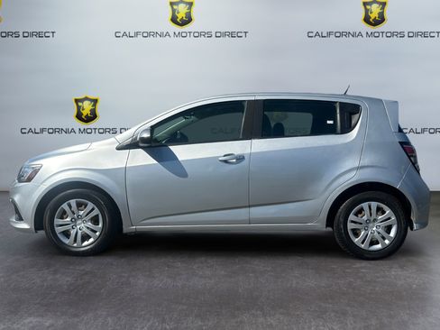 Used 2020 Chevrolet Sonic LT image 2
