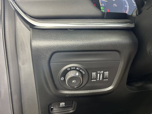 New 2025 Jeep Grand Cherokee Overland image 53