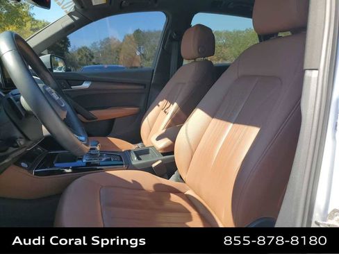 Used 2022 Audi Q5 Premium Plus image 18