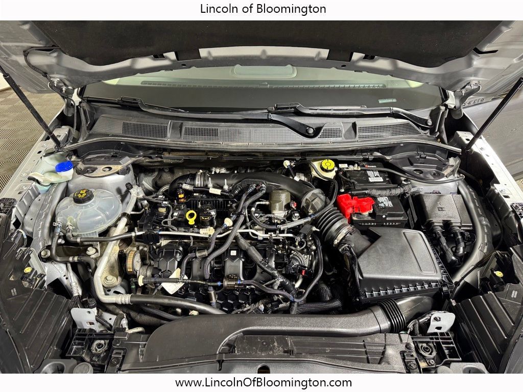 Used 2022 Lincoln Corsair AWD w/ Premium Package image 24