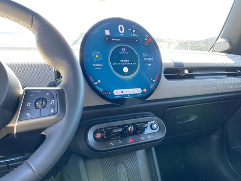 Used 2025 MINI Cooper S FWD image 31