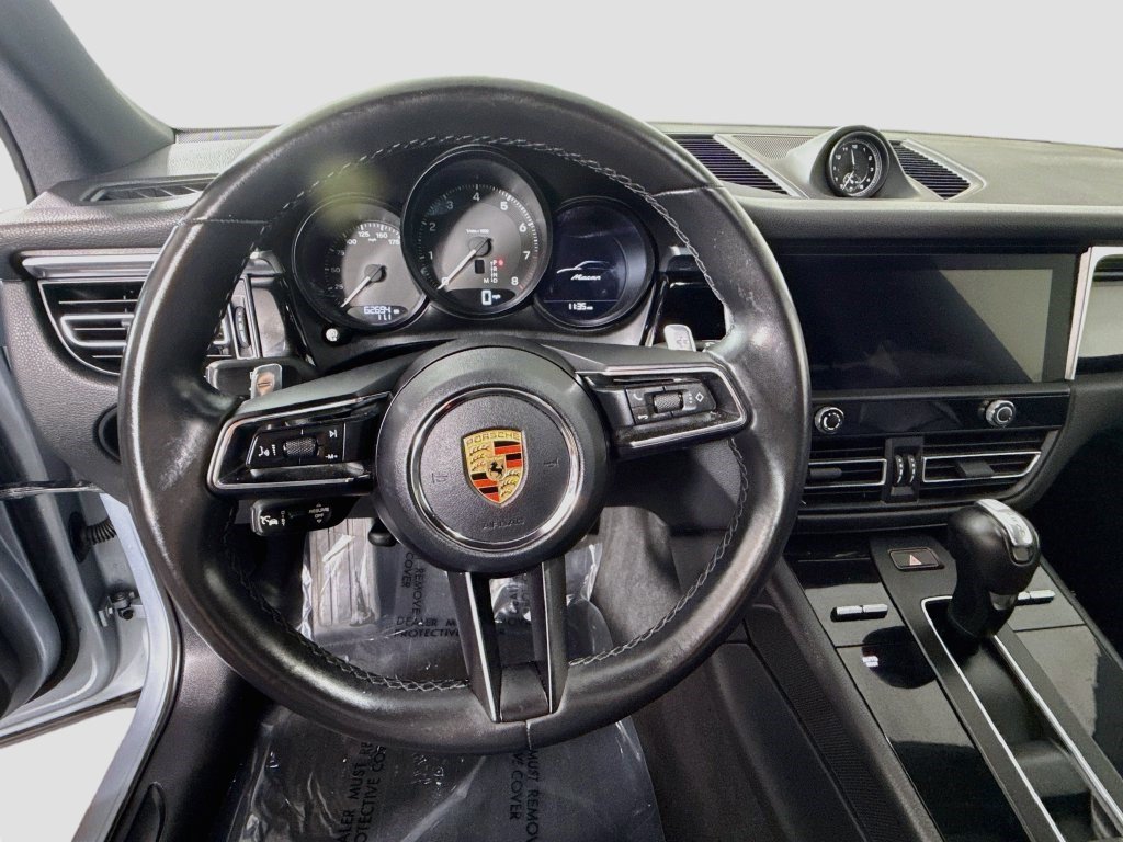 Used 2023 Porsche Macan AWD/4WD image 12