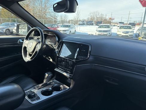 Used 2019 Jeep Grand Cherokee Limited image 14