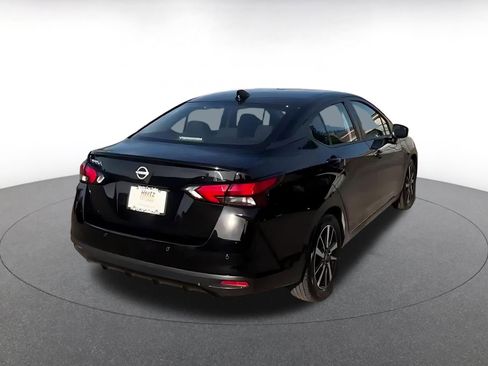 Used 2025 Nissan Versa SV image 14