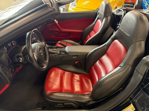 Used 2010 Chevrolet Corvette Grand Sport w/ Preferred Equipment Group image 12