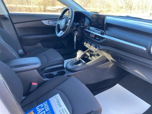 Certified 2023 Kia Forte LXS image 10