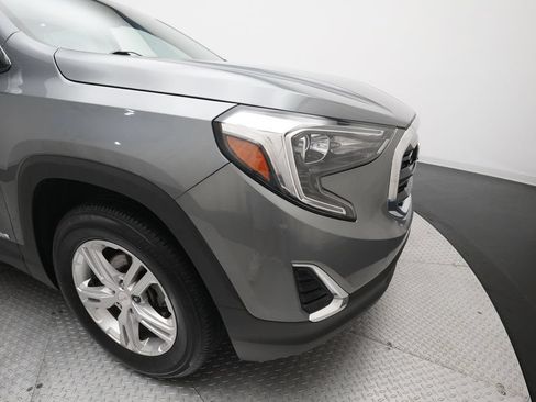 Used 2020 GMC Terrain SLE w/ Driver Convenience Package AWD/4WD image 23